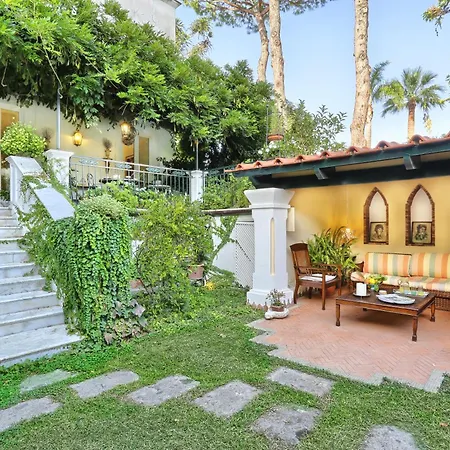 Lalen Private Luxury With Garden, Terrace & Jacuzzi Ferienhaus Sorrent